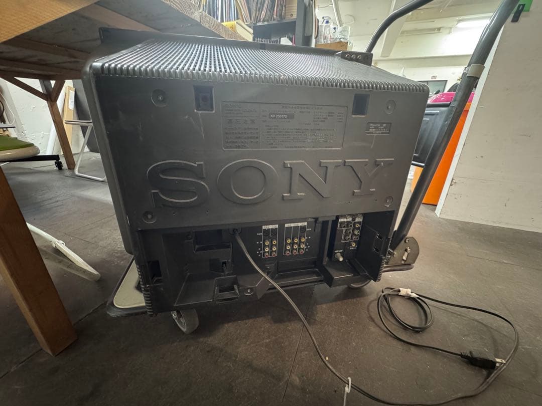 ブラウン管テレビ　SONY Trinitron KV-25ST70