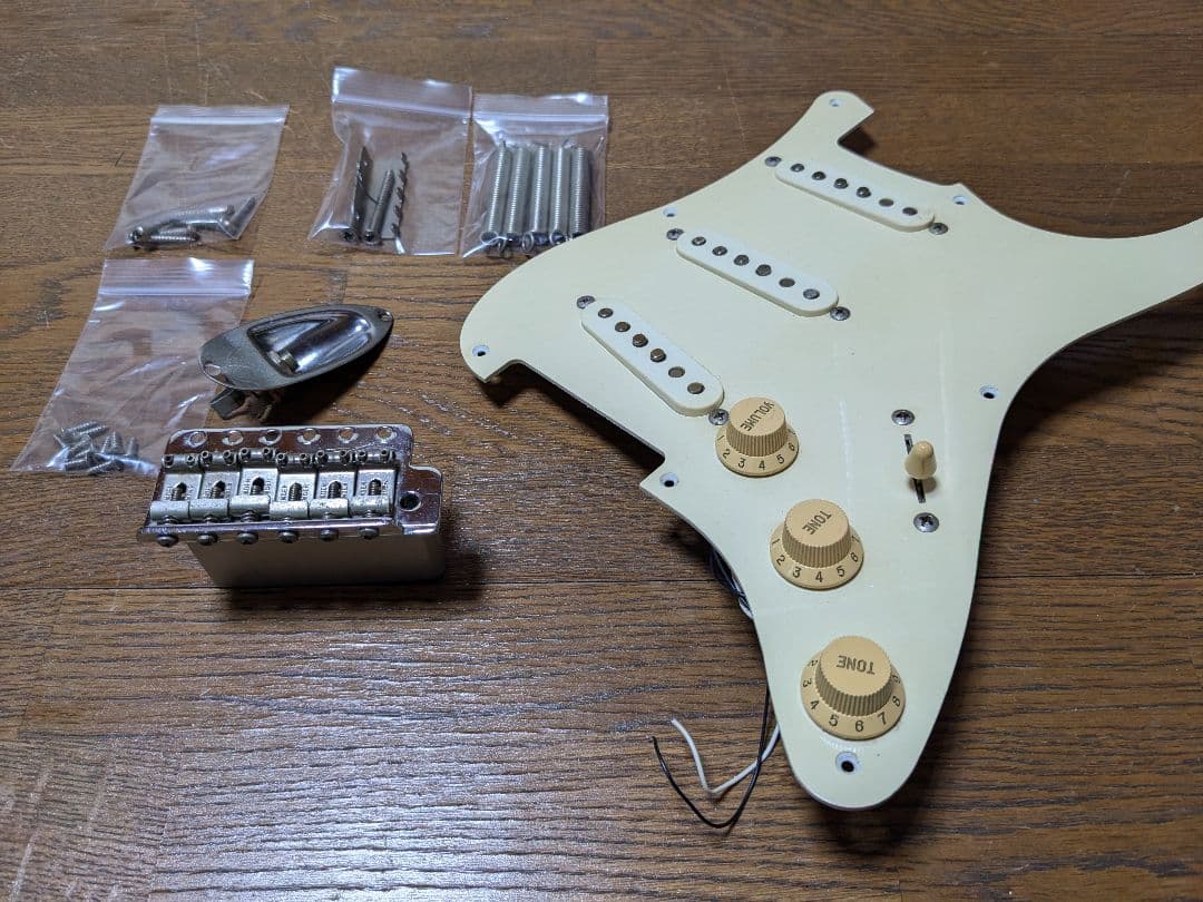 Fender Japan ST54-80AM アッセンブリー/ハードウェア