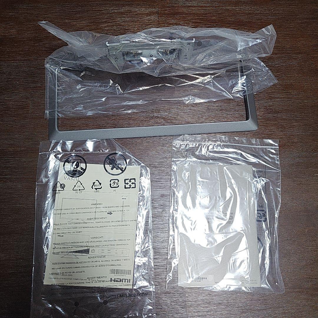 asus va32uq 4k 31.5 インチ ディスプレイ