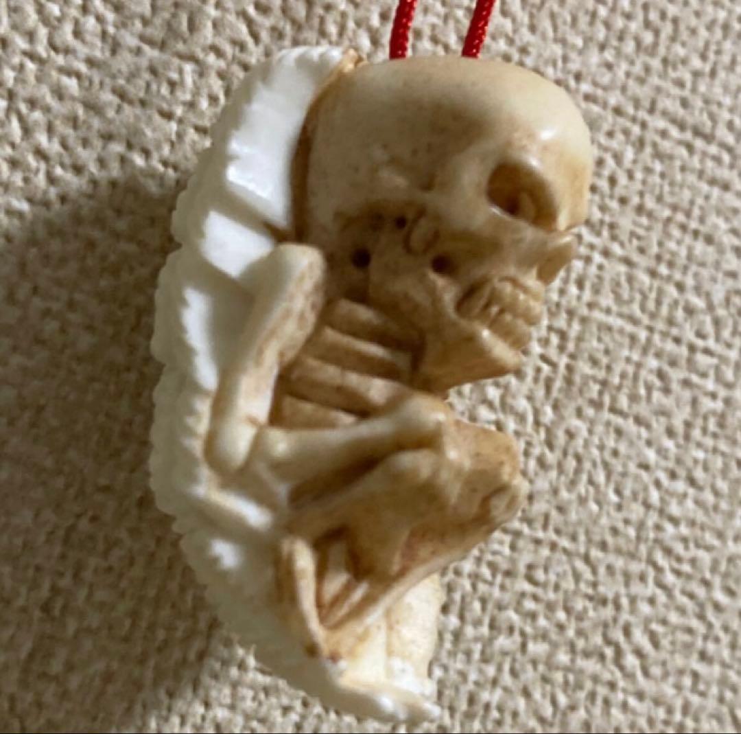 天然素材　天使&悪魔　彫刻　根付　提げ物