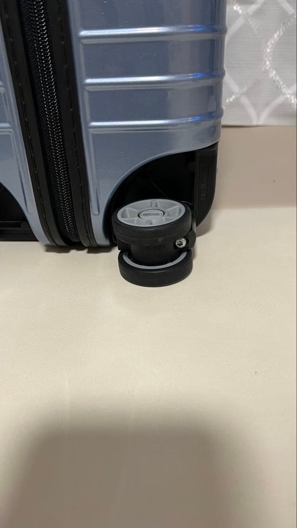 RIMOWA リモワ サルサエアー ライトブルー キャリーケース 33リットル