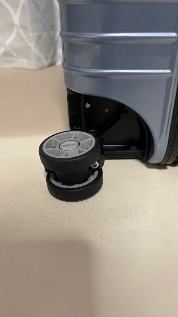 RIMOWA リモワ サルサエアー ライトブルー キャリーケース 33リットル