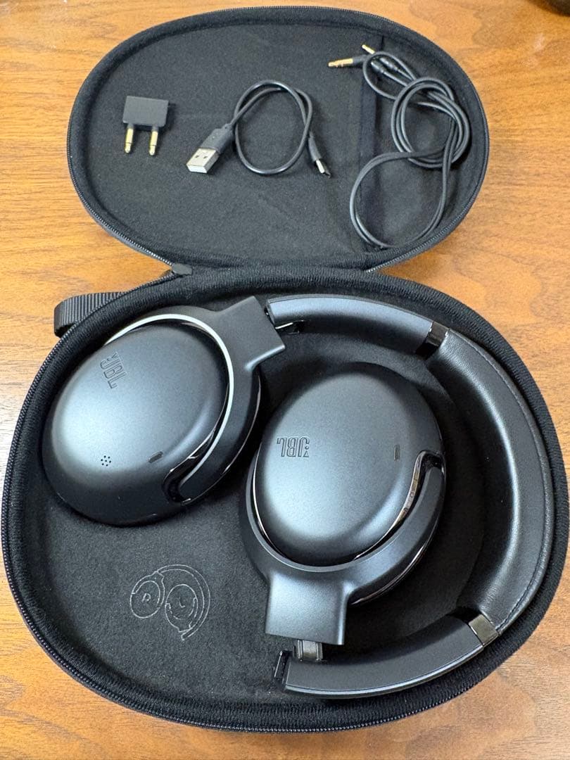 ヘッドホン JBL TOUR ONE M2