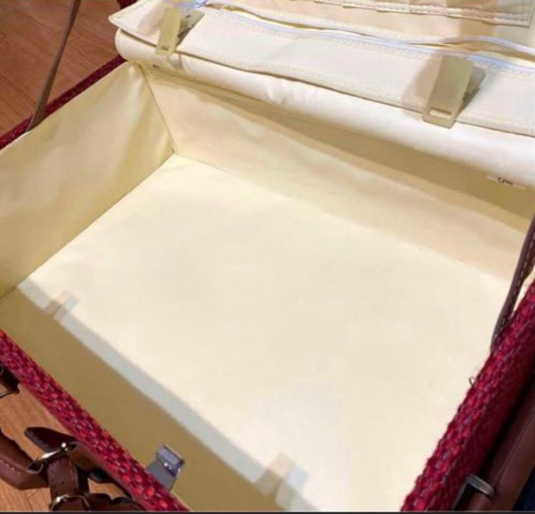 HANAism赤 可愛いトランク型キャリーケースキャリーバッグスーツケース中型M