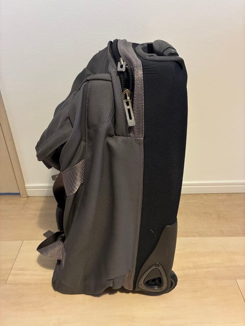 パタゴニア キャリーバッグ トラベルバッグ フリーウィーラー 廃盤　66L