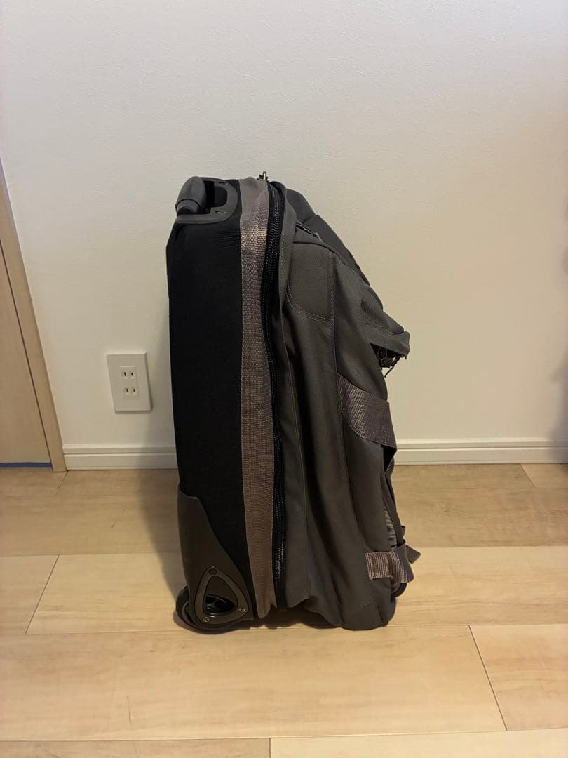 パタゴニア キャリーバッグ トラベルバッグ フリーウィーラー 廃盤　66L