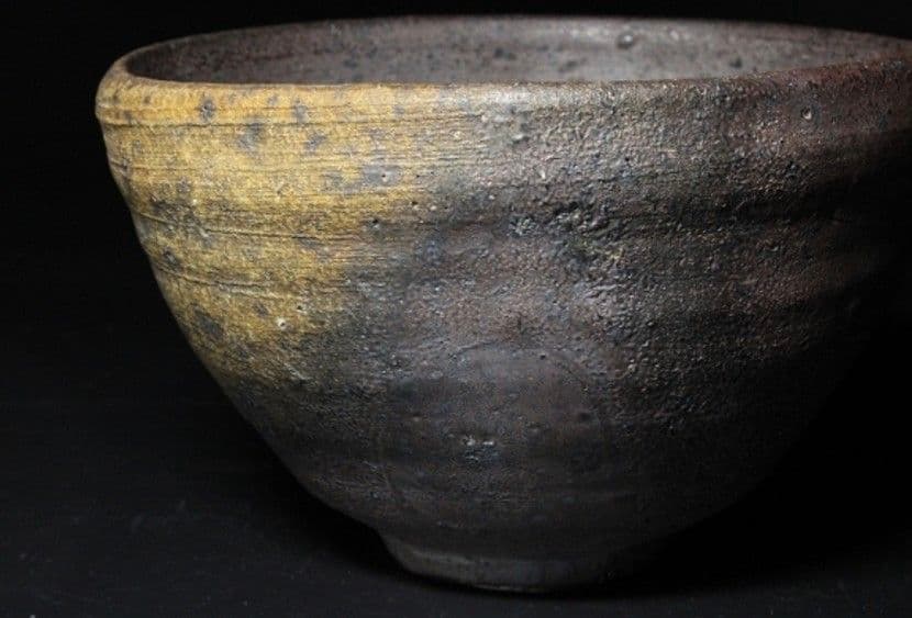 【南蛮茶碗】山本安朗　窯変の美　龍の背窯　焼き締め　抜群の仕上がり　師：川渕直樹