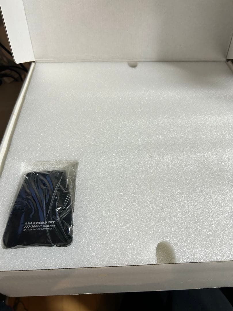 希少品！キャセイパシフィック航空　特別塗装機！A330-300 模型 1/200