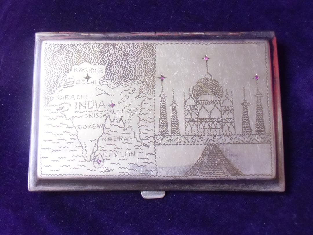 ★アメリカ軍＊ＣＢＩ＊銀張り製＊総彫りシガレットケース（実物）