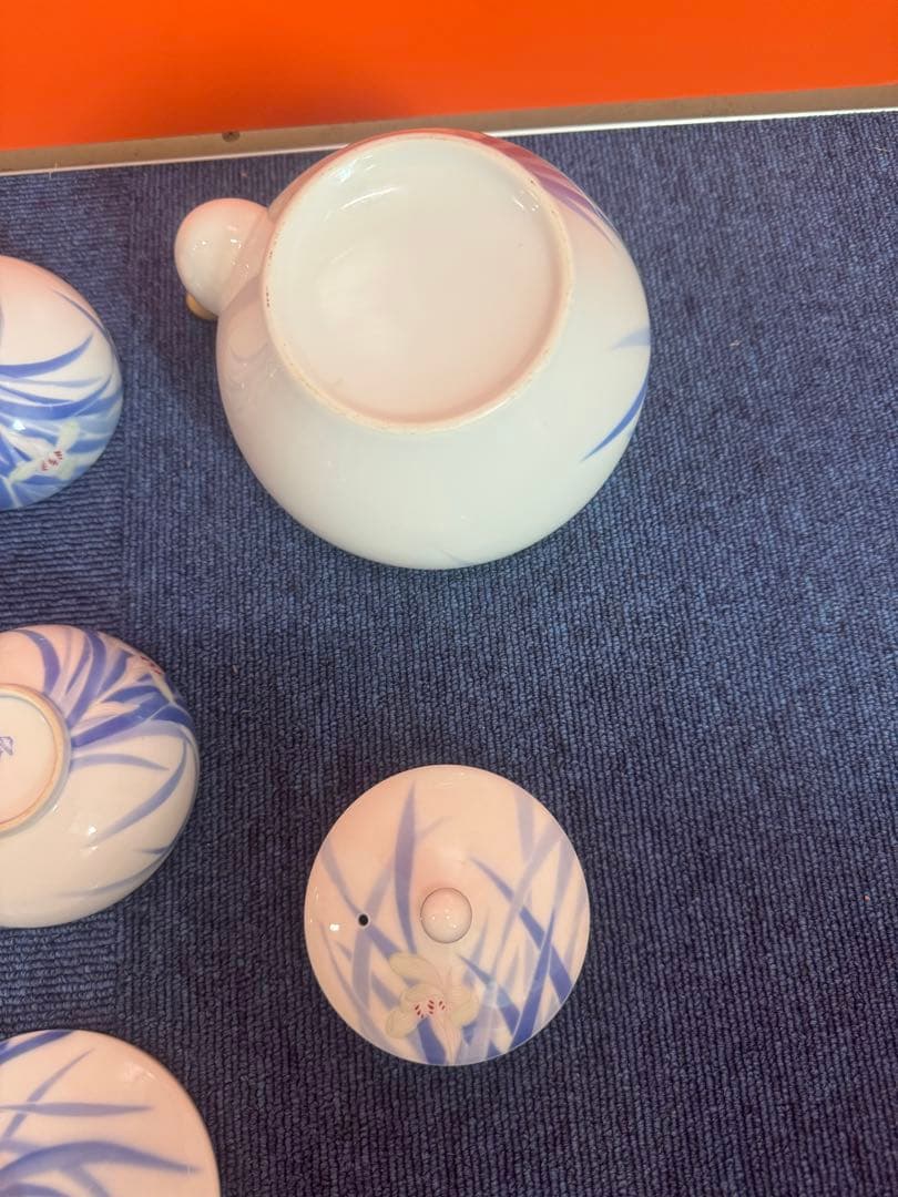 1702 深川製磁  菖蒲  茶器セット　急須1客　湯呑蓋付3客