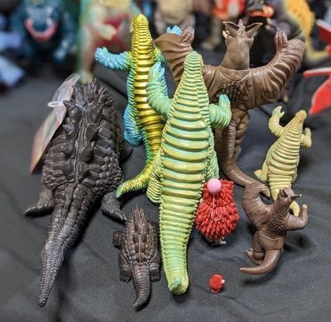 ウルトラマン＆登場怪獣・宇宙人（バンダイ）ソフビほぼコンプ59体セット＋6