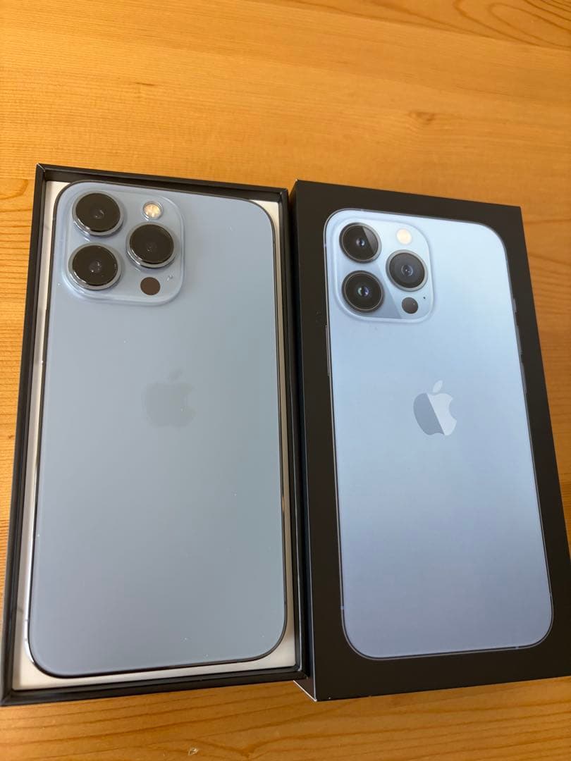 【超美品　SIMフリー　フィルム付き】iPhone 13 Pro シエラブルー