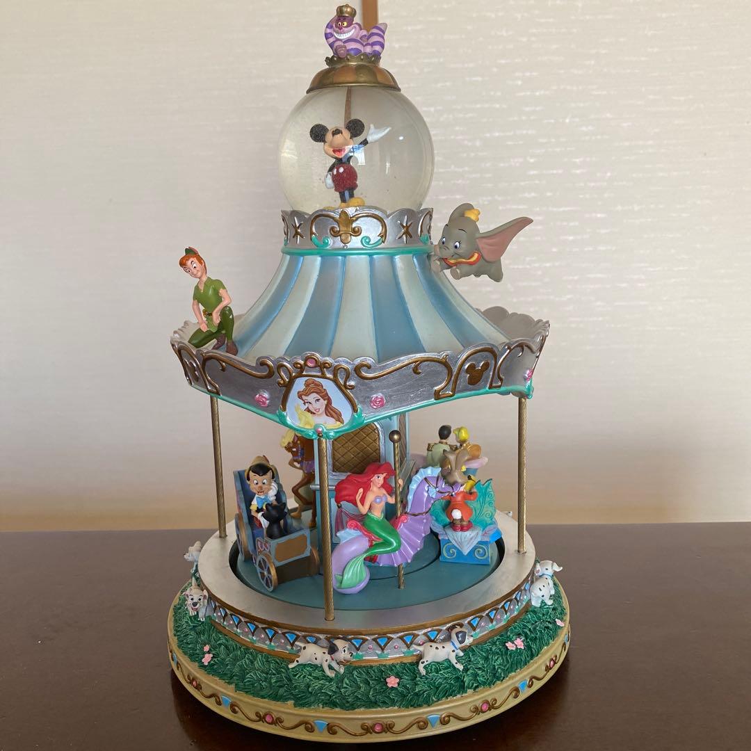 ディズニーキャラクターメリーゴーランド型 オルゴール スノードーム付
