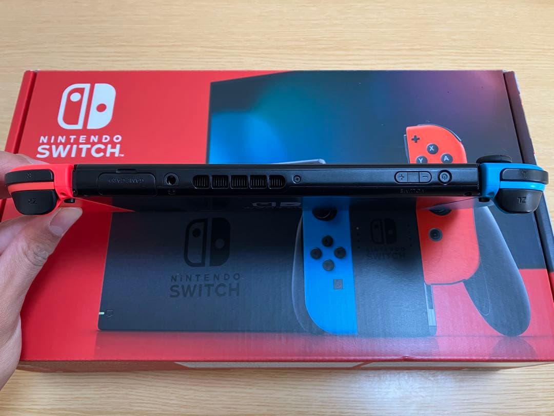 Nintendo Switch 本体 箱、付属品すべてあり（おまけつき）