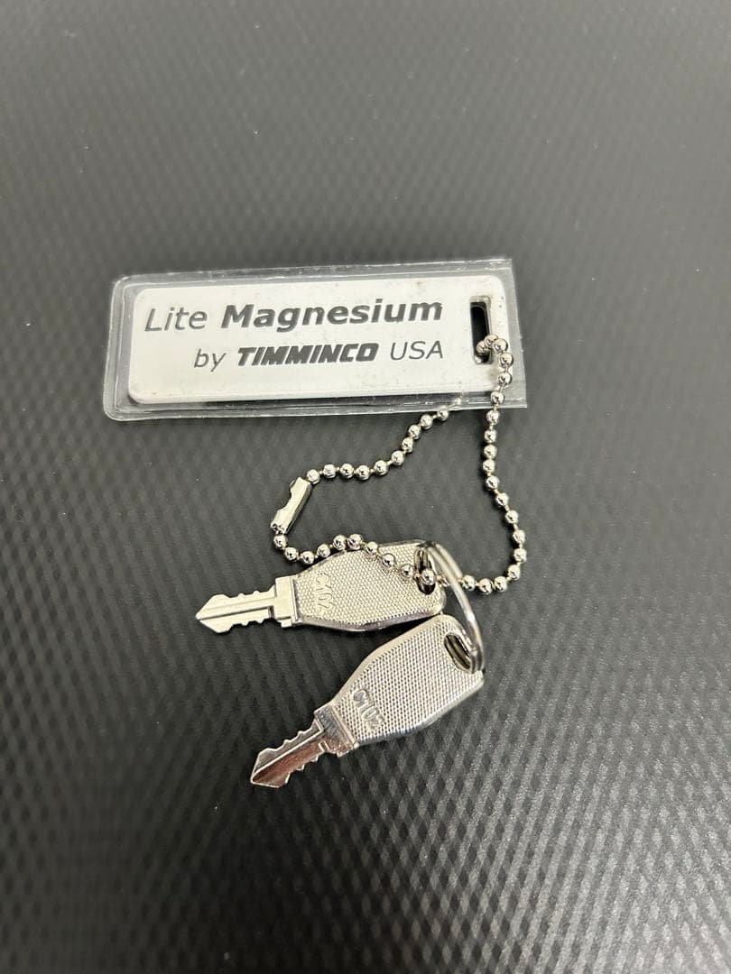 【無印良品】バーを自由に調節できる　ハードキャリーケース（７５Ｌ）