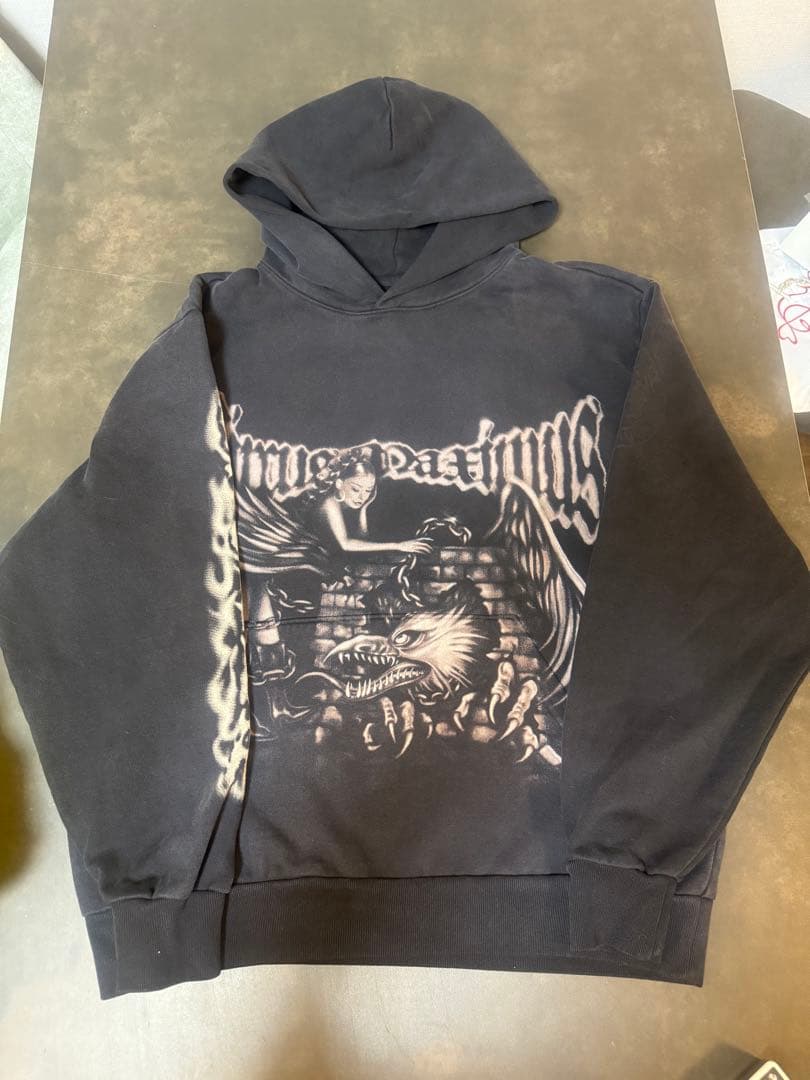 travis scott トラヴィススコット　パーカー　Lサイズ新品