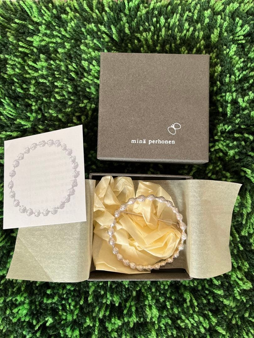 ⭐︎新品ミナペルホネン tambourine ブローチ　シルバー