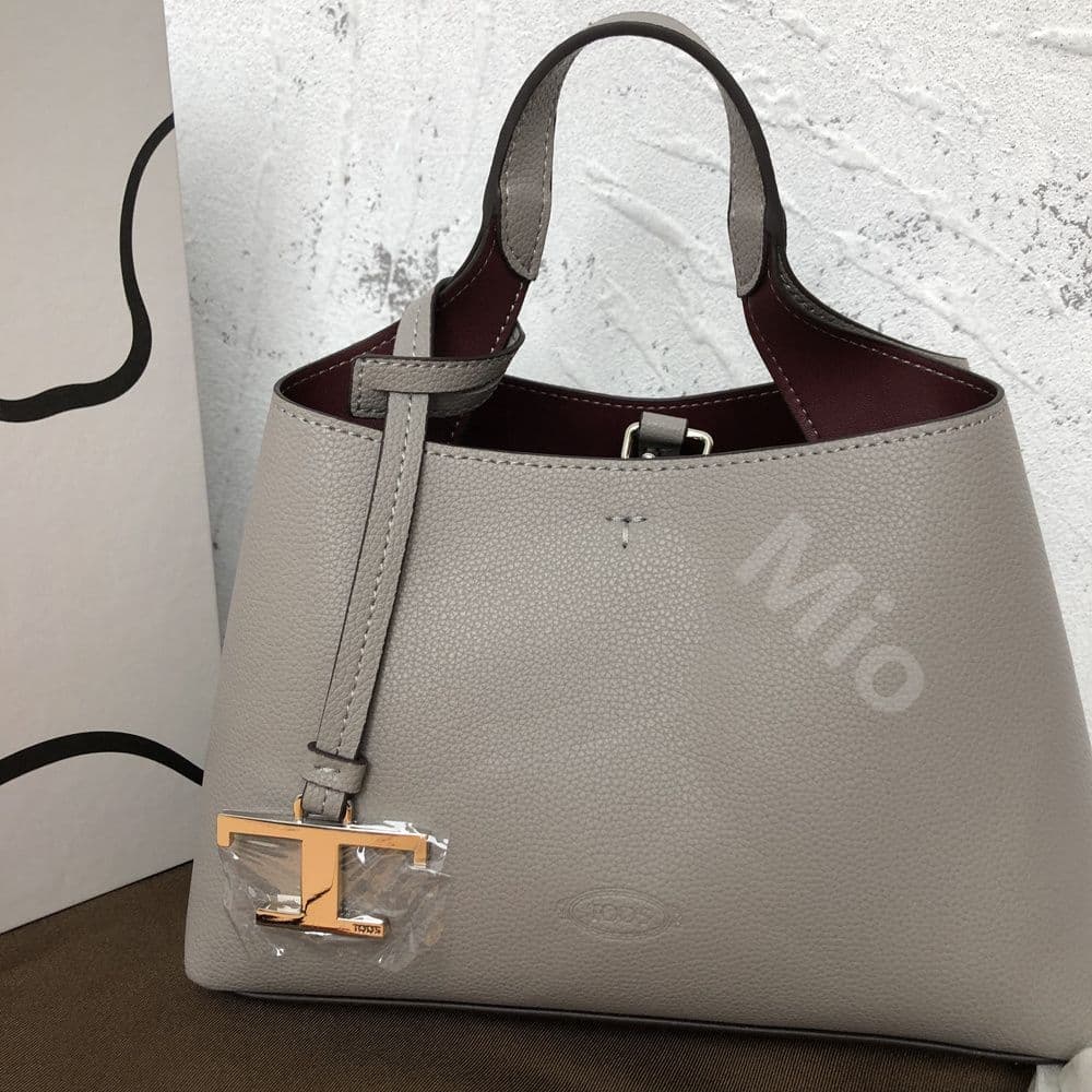 送料込み！トッズ T タイムレス ショルダーバッグ