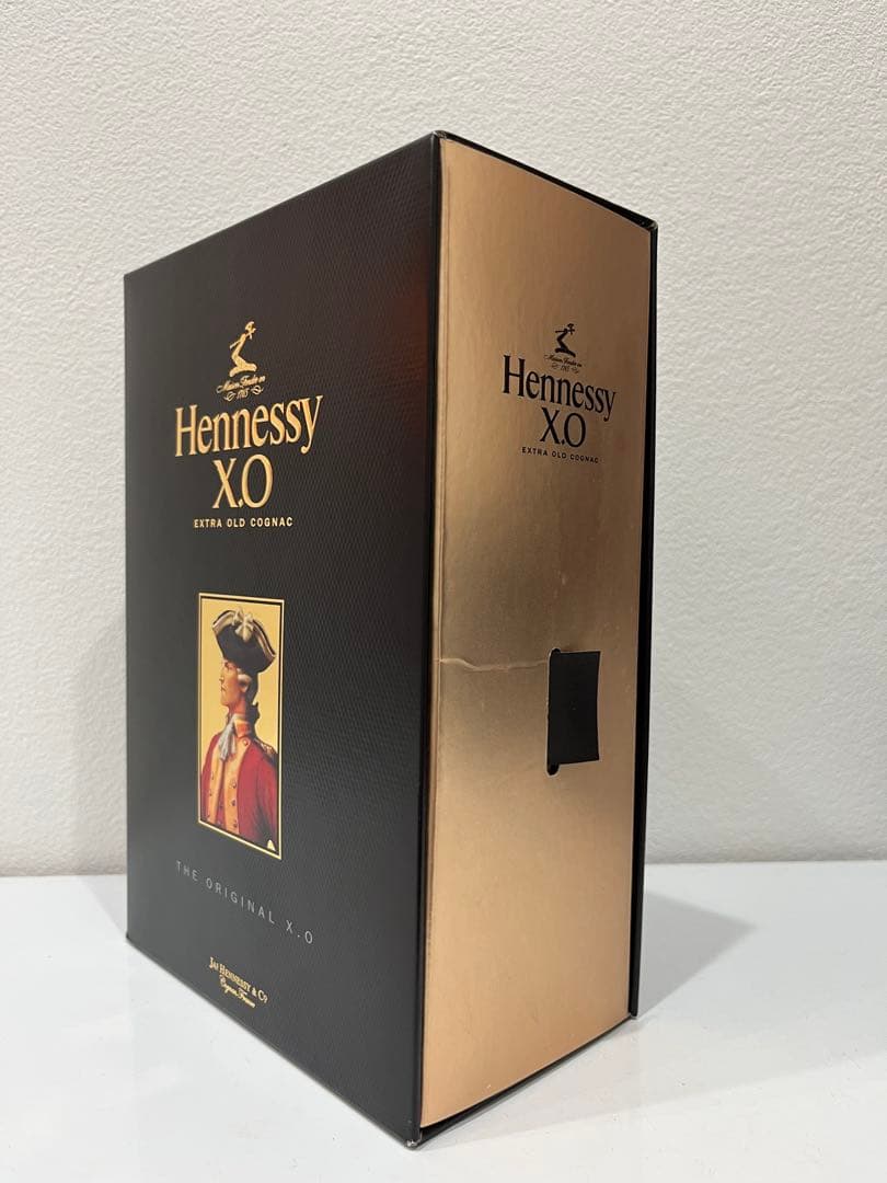 Hennessy XO エクストラオールドコニャック 700ml ギフトボックス