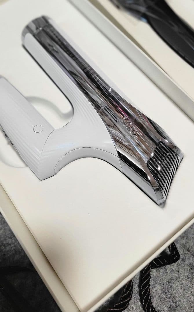 リファビューテック ドライヤー S+ ホワイト ヘアドライヤー 温度調節機能付き