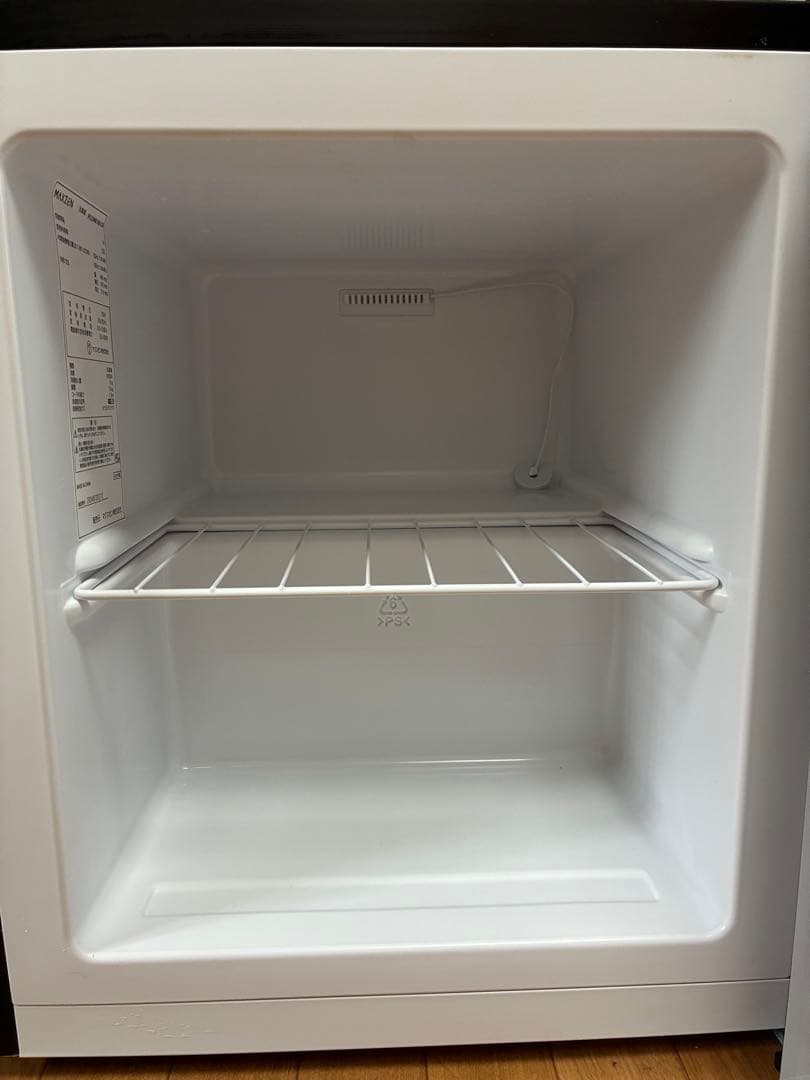 【値下げ】MAXZEN 33L 冷凍庫 コンパクト　黒　ブラック　小型冷凍庫