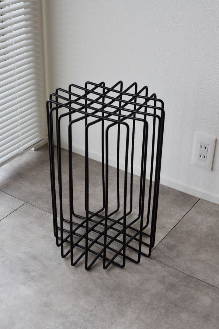 ワイヤー　スツール　ポストモダン