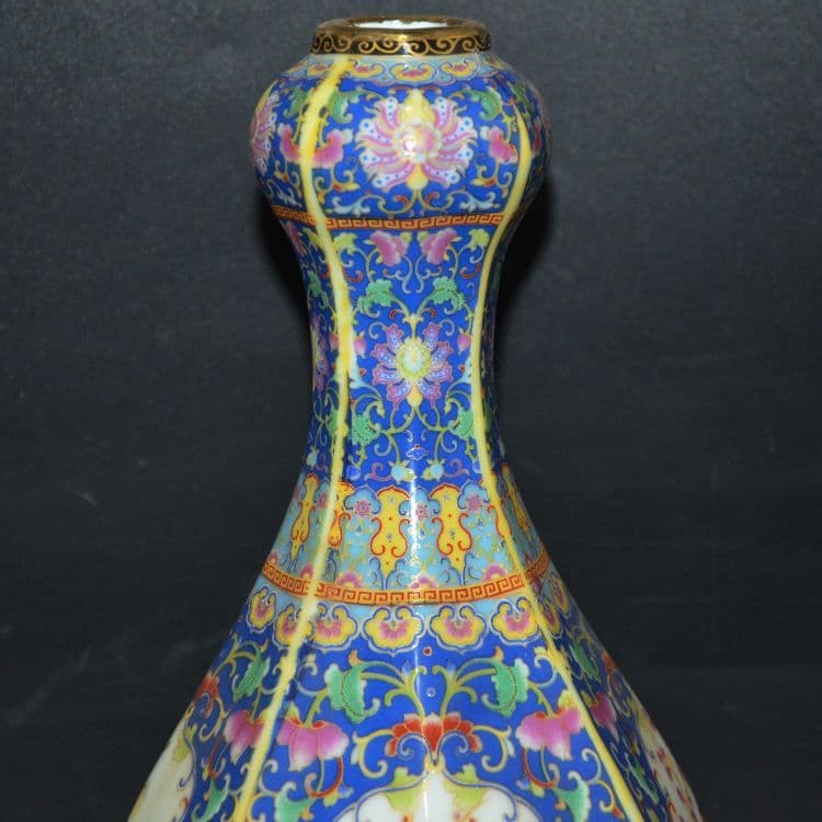 大清琺瑯彩花瓶蒜頭瓶 景徳鎮 陶磁器 装飾品 現代工芸品 美術品 置物