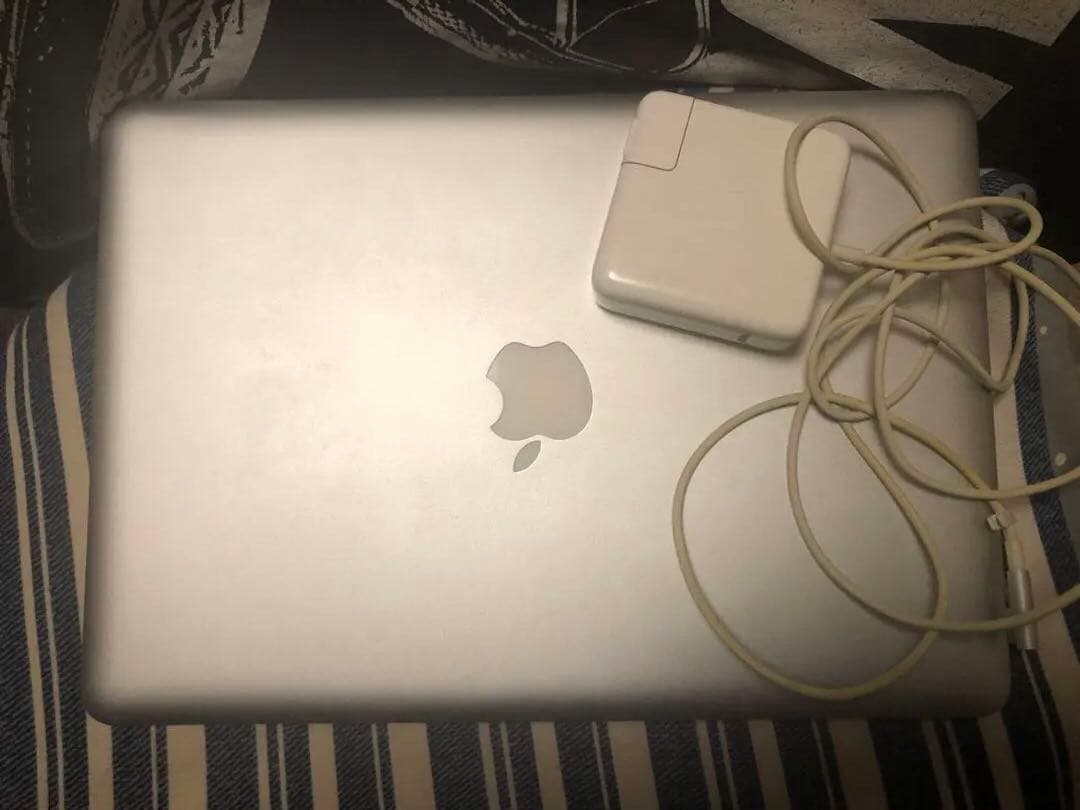 MacBook Pro (13-inch, Mid 2010)美品年末年始限定