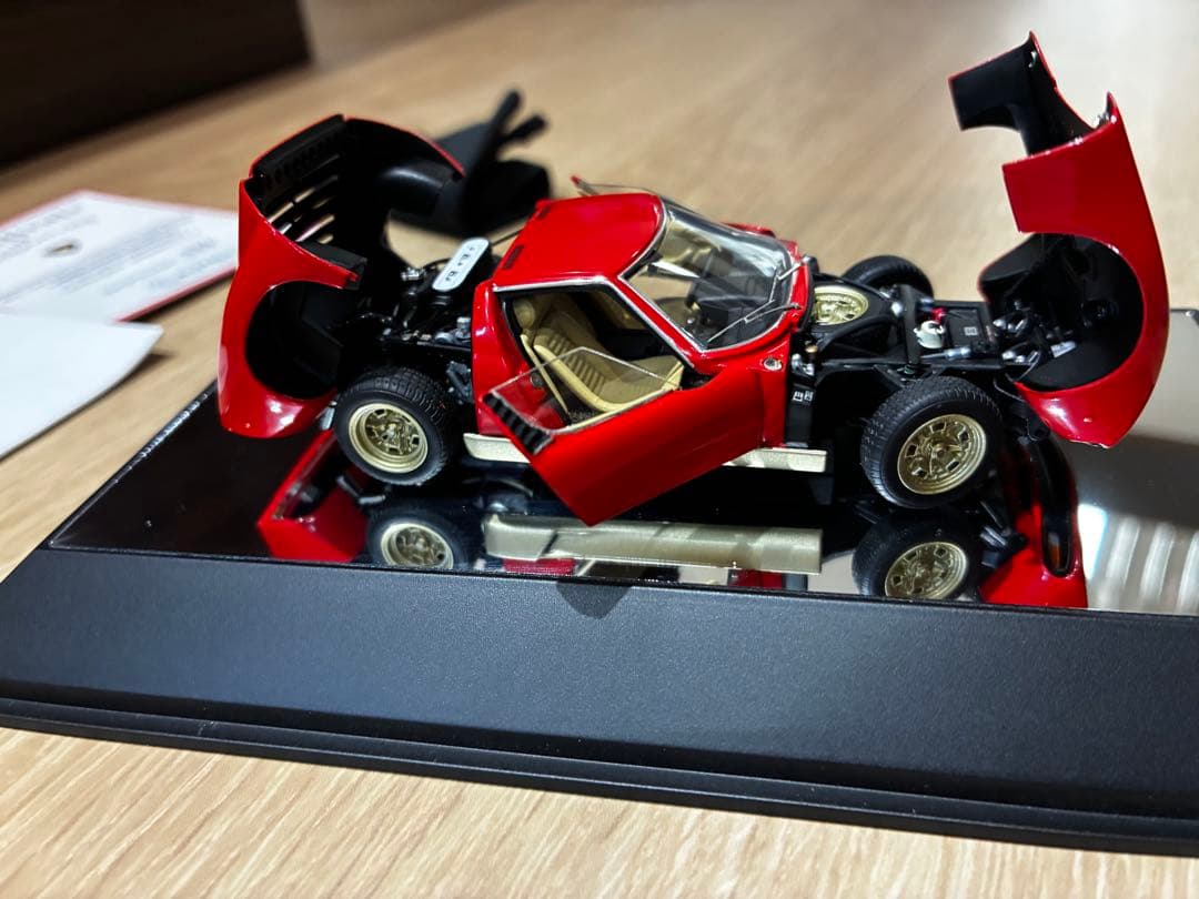 オートアート ランボルギーニ ミウラ SV 1/43 フルオープンモデル