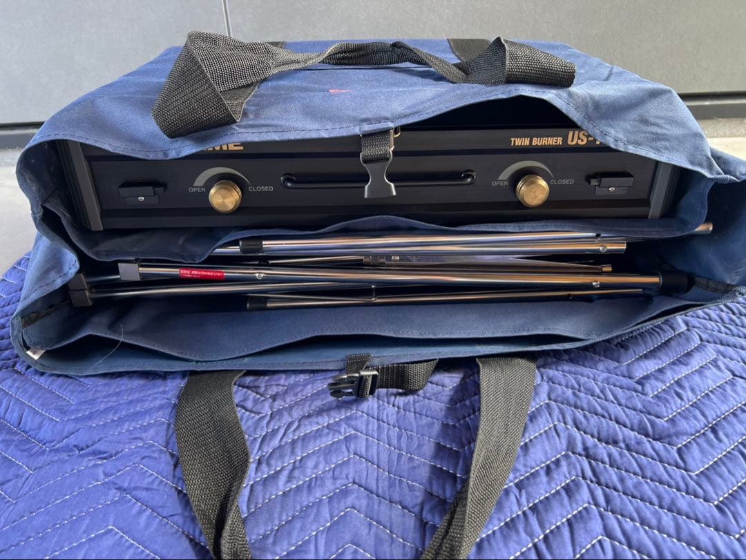 【廃盤】UNIFLAME ツーバーナーコンロ US-1900 テーブル・収納付き