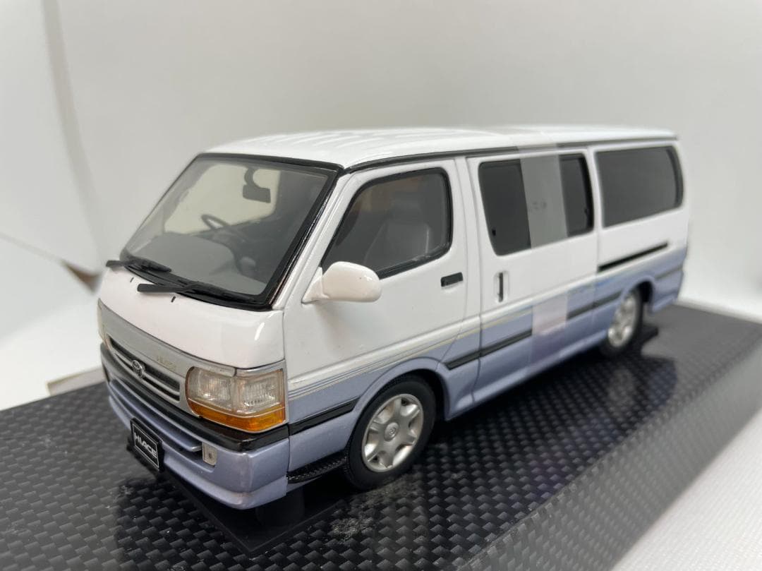 13R-010 DISM 1/24 トヨタ ハイエース VAN 100系