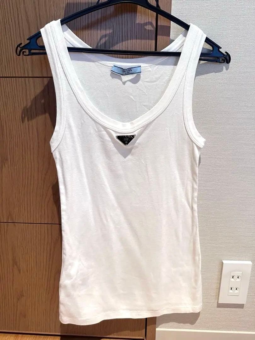 PRADA ホワイト タンクトップ　36