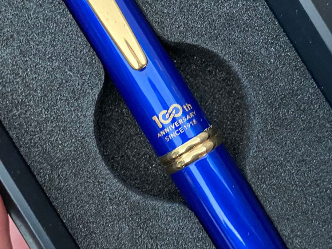 PILOT パイロット 万年筆 キャップレス 100周年記念　株主優待品