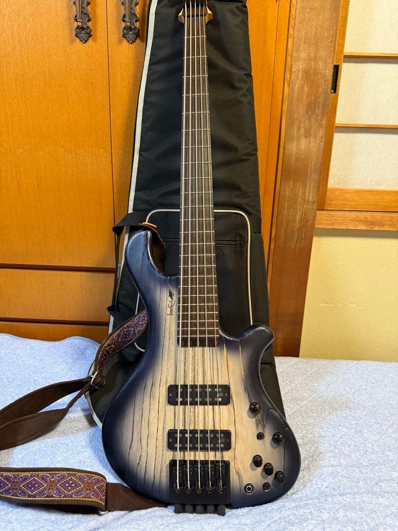 フ*ド様 LORE CROW LCB-001 5弦ベース ヘッドレスベース