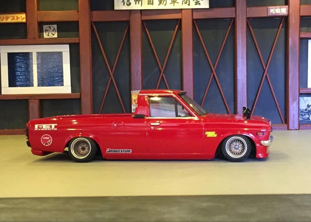 出品終了間近 1/24 サニトラ 完成品 サニートラック プラモデル 日産自動車