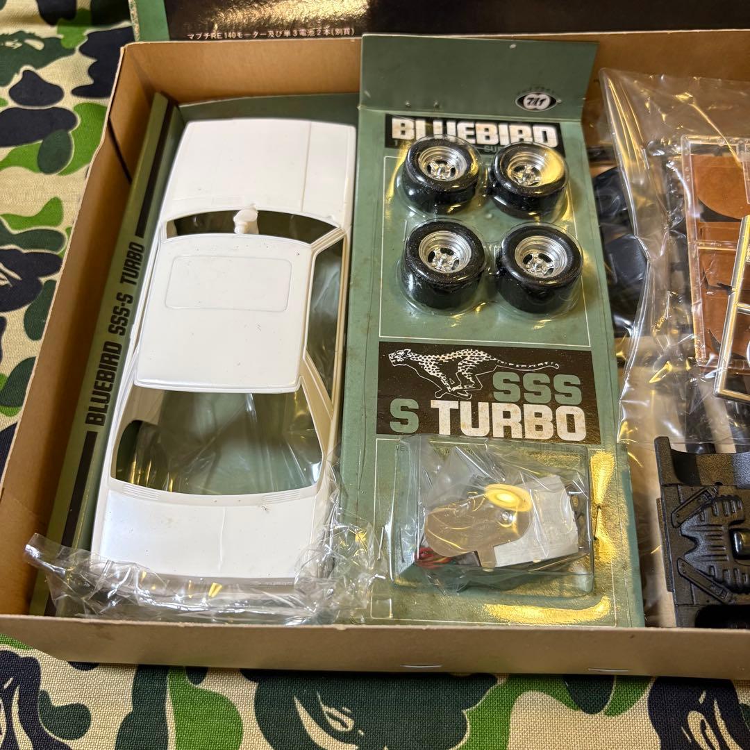 マルイ1/24 ブルーバード SSS-S ターボ ホワイトボディー ニッサン
