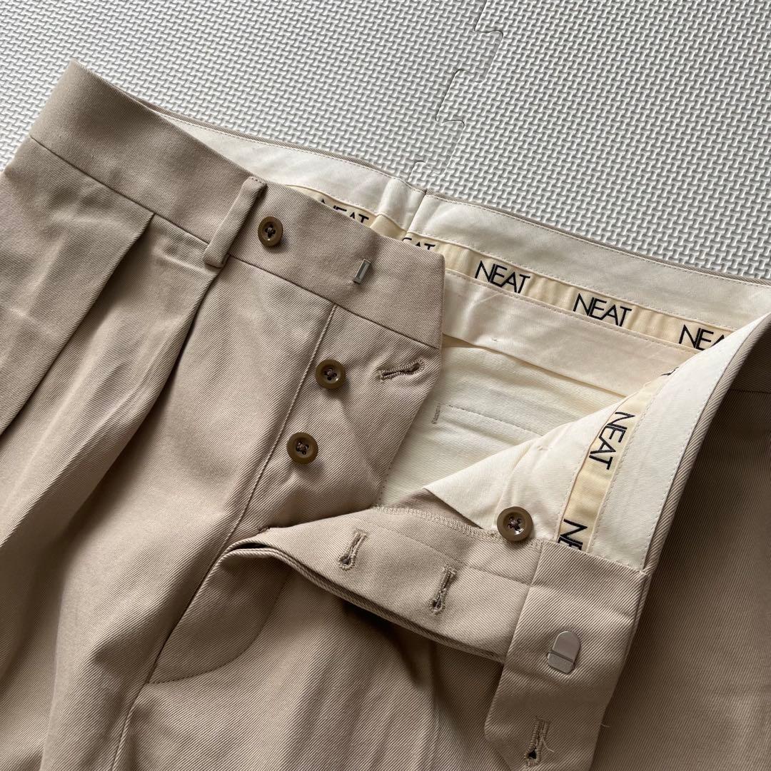美品 NEAT 2タック テーパード チノパン ベージュ 46 スラックス