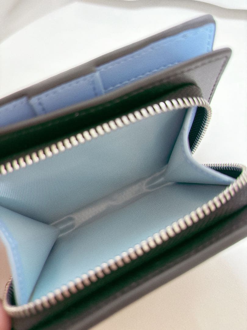 【新品未使用】COACH 二つ折り財布 ハッピードッグ