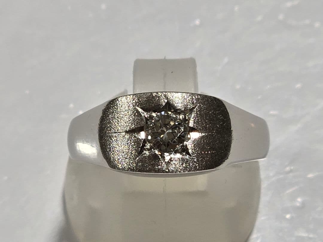 ムンバベダイヤ0.20ct プラチナPm900 印台 11.2g