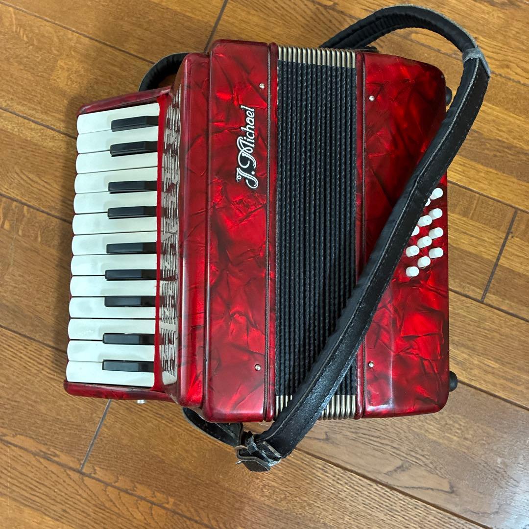 J. Mathael アコーディオン 赤