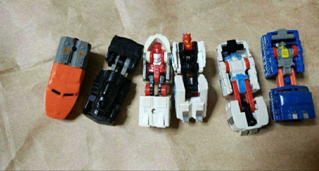 ６体合体　マイクロン　トランスフォーマー　シックストレイン　シックスライナー