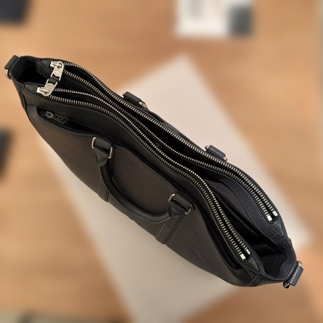 【美品】コーチ　ビジネスバッグ　2way レザー　ブラックカラー