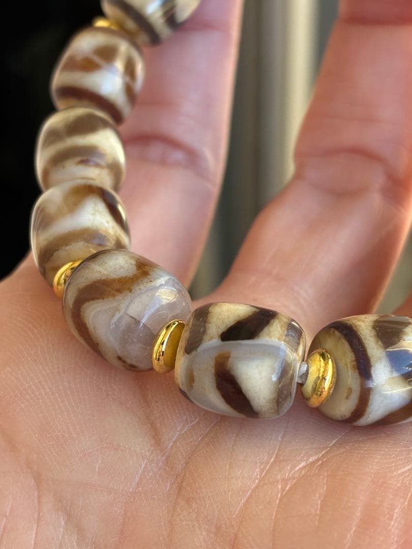 絶え間なく続く金運引き寄せ！水晶共生ドゥルージー結晶玉あり♪水紋天珠のブレス