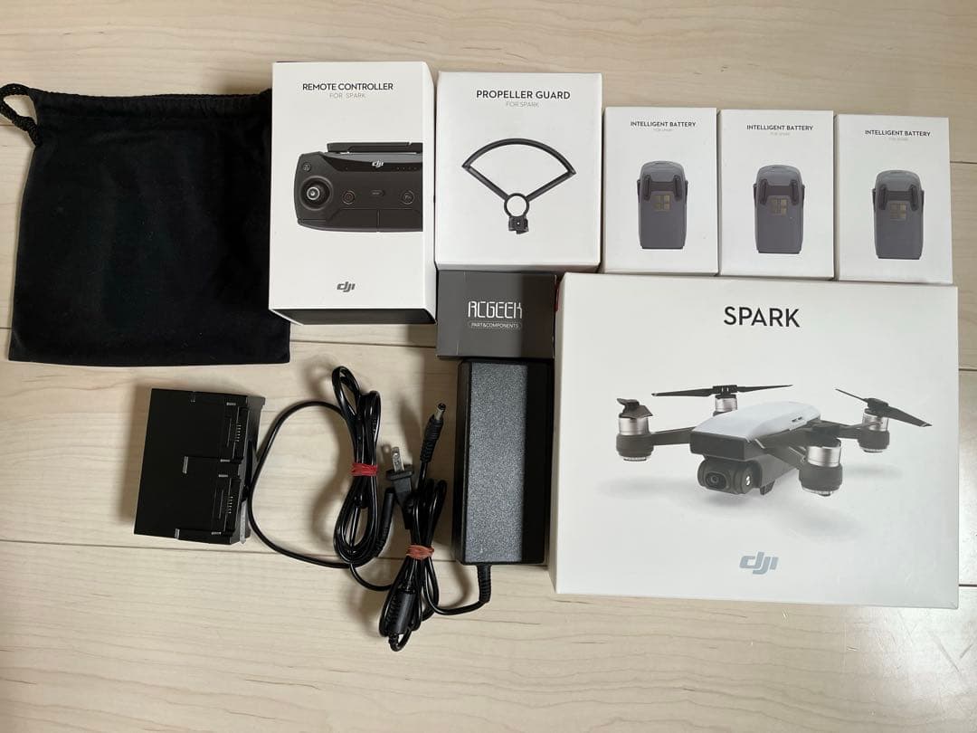 ホビーラジコン DJI Spark Quadcopter (Lava Red)