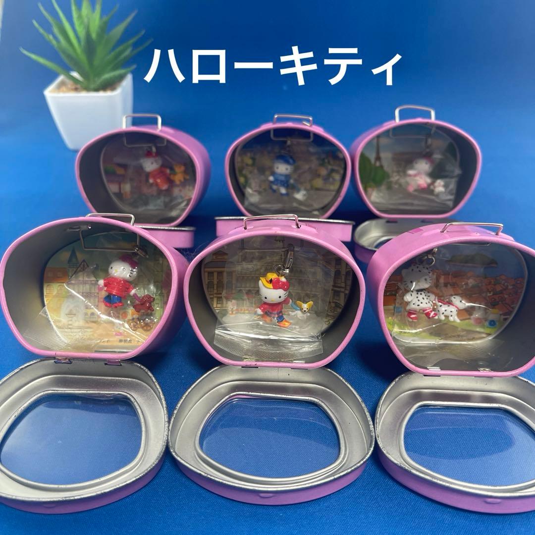 お*た様 レア　キティ　世界　子犬のお散歩　ファスナーマスコット　6セット　未使