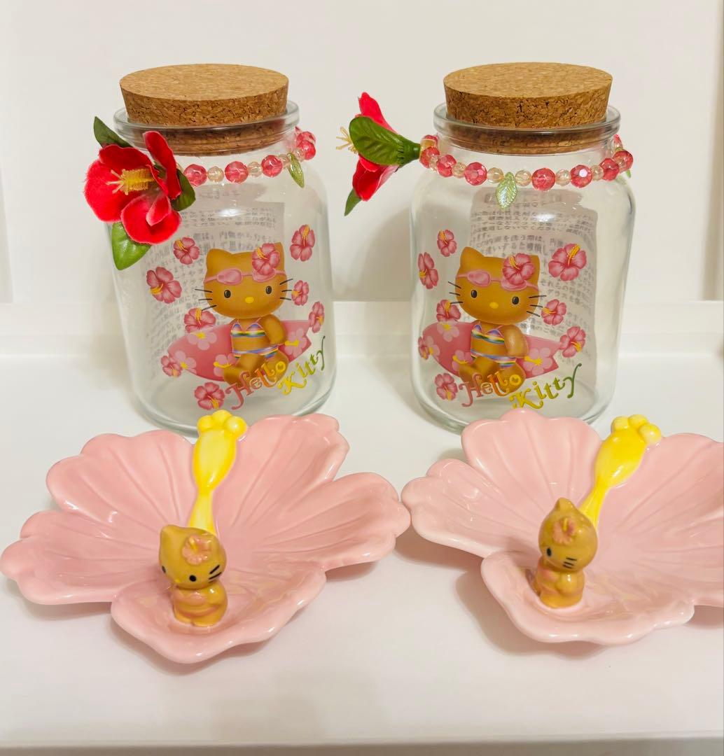 サンリオ ハローキティVIVITXGIRLS ダイカットレイ2キャニスター2