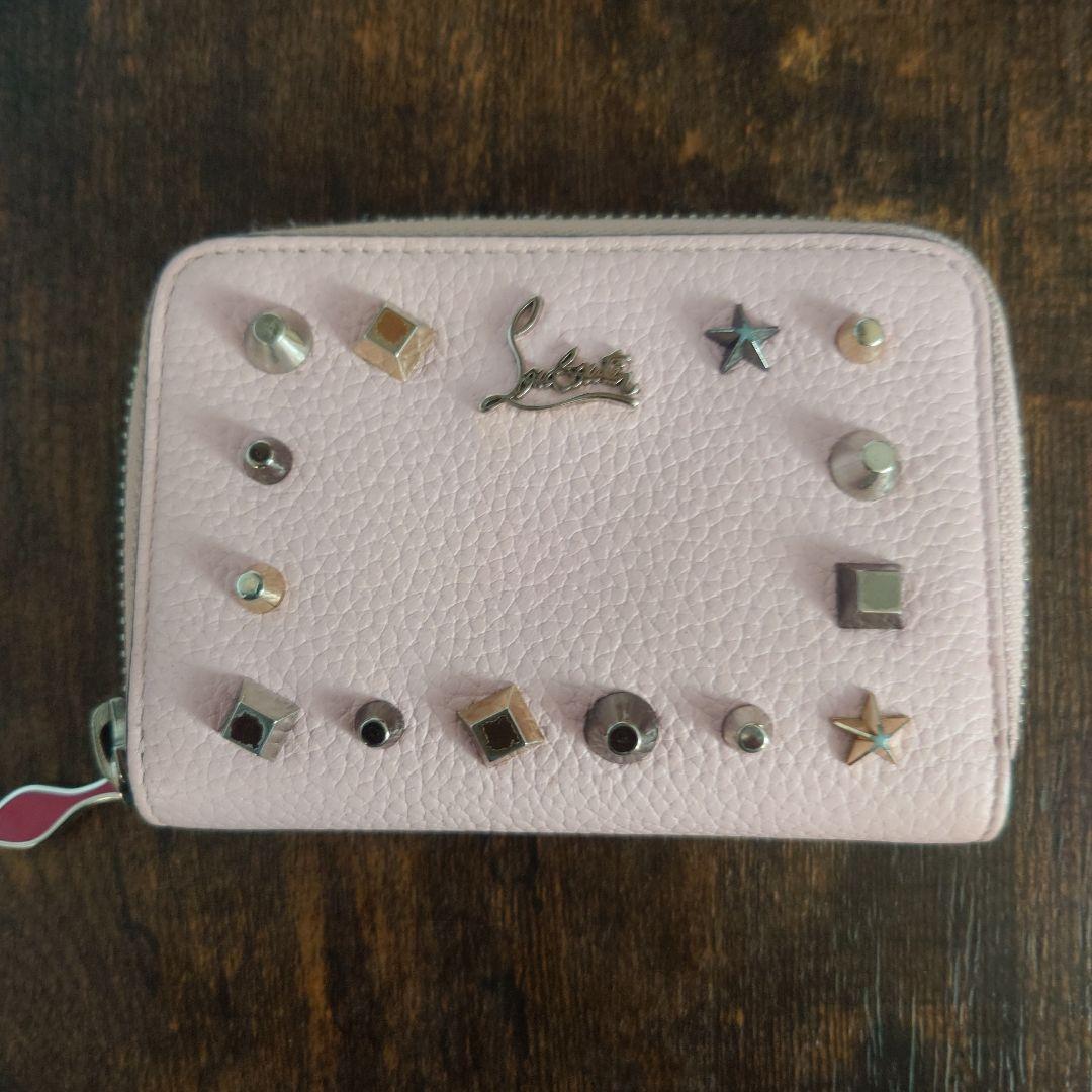 クリスチャンルブタン スタッズ ケース