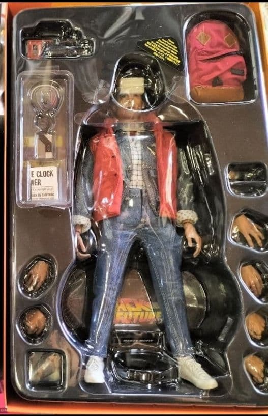 ホットトイズ　マーティーマクフライ　バックトゥーザフューチャー　1/6