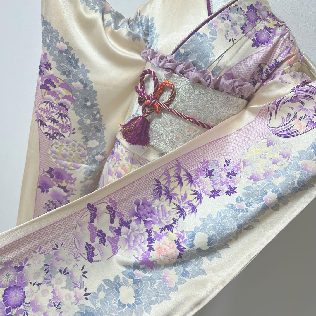 361 振袖フルセット 正絹 オフホワイト 白 薄紫 銀彩 駒刺繍 フェミニン