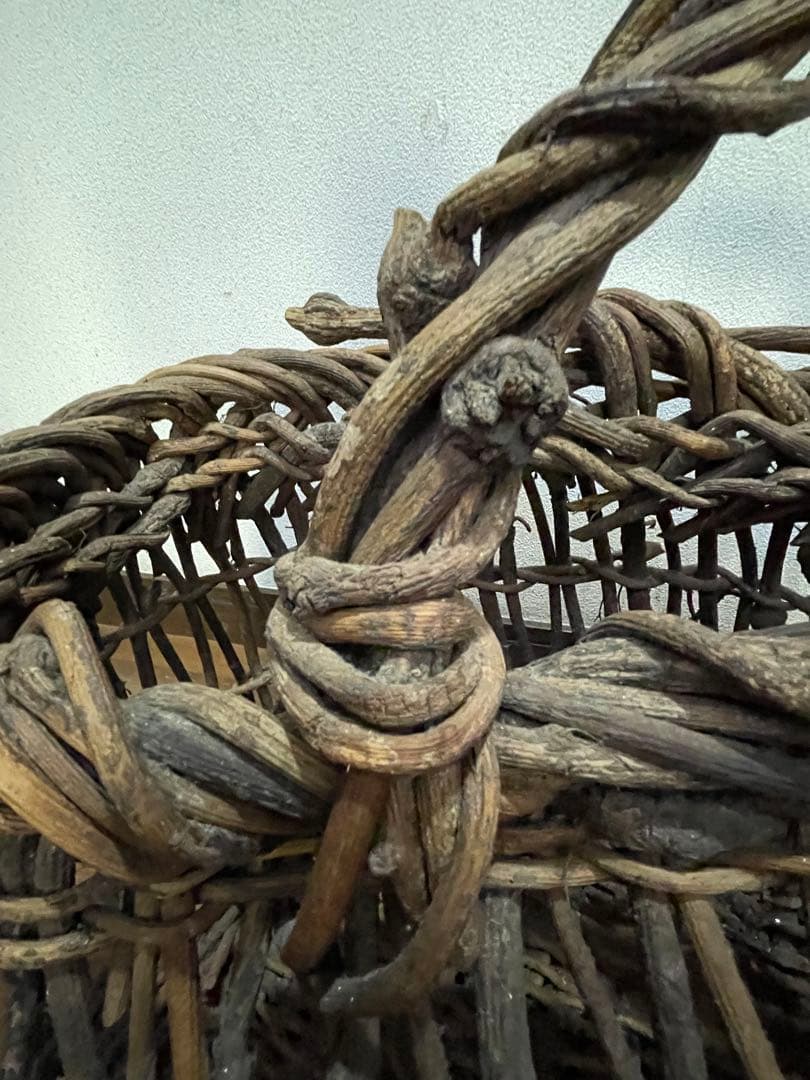 天然アケビ蔓 籠 大型 職人手作り 迫力ある造形 アンティーク 民藝 送料無料